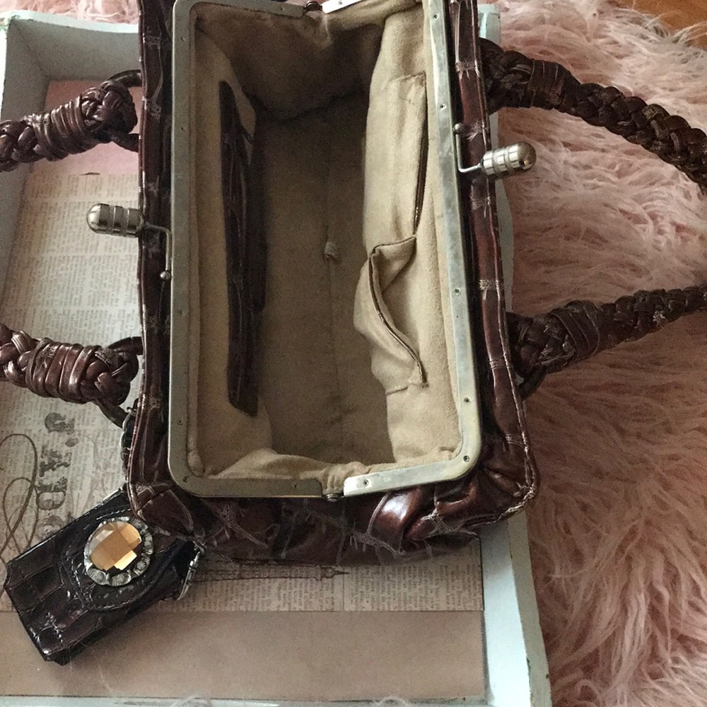 Purse w/a little thing for cell phone ECT